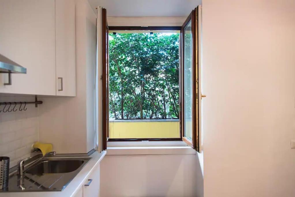 Apartament Hidden Retreat - Duomo Mediolan Zewnętrze zdjęcie