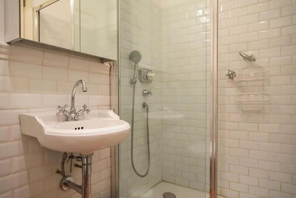 Apartament Hidden Retreat - Duomo Mediolan Zewnętrze zdjęcie